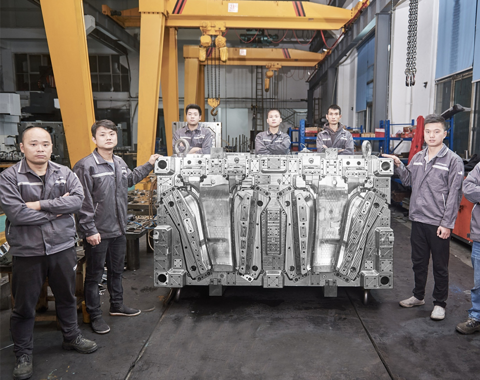 浙江嘉路威塑模有限公司